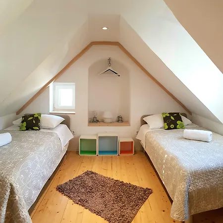 Heritage Trumbic Apartamento *