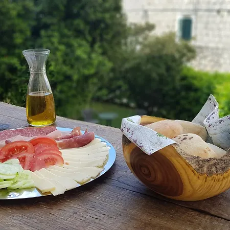 Heritage Trumbic Apartamento *